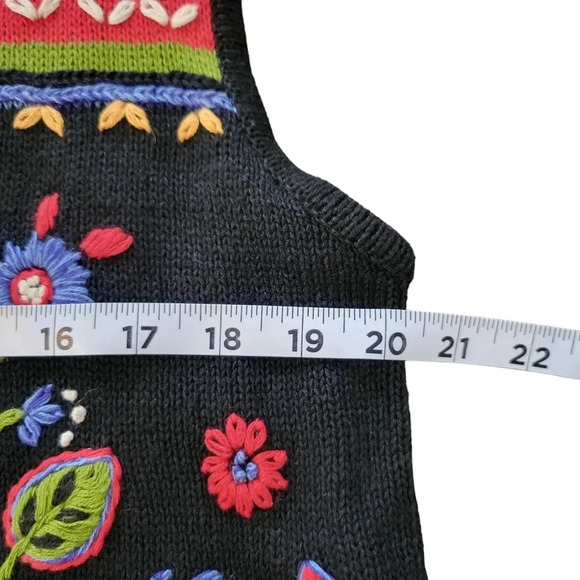 Vintage White Stag Women's Knit Embroidered Long Line Vest, Size 14W/16W - Picture 12 of 12